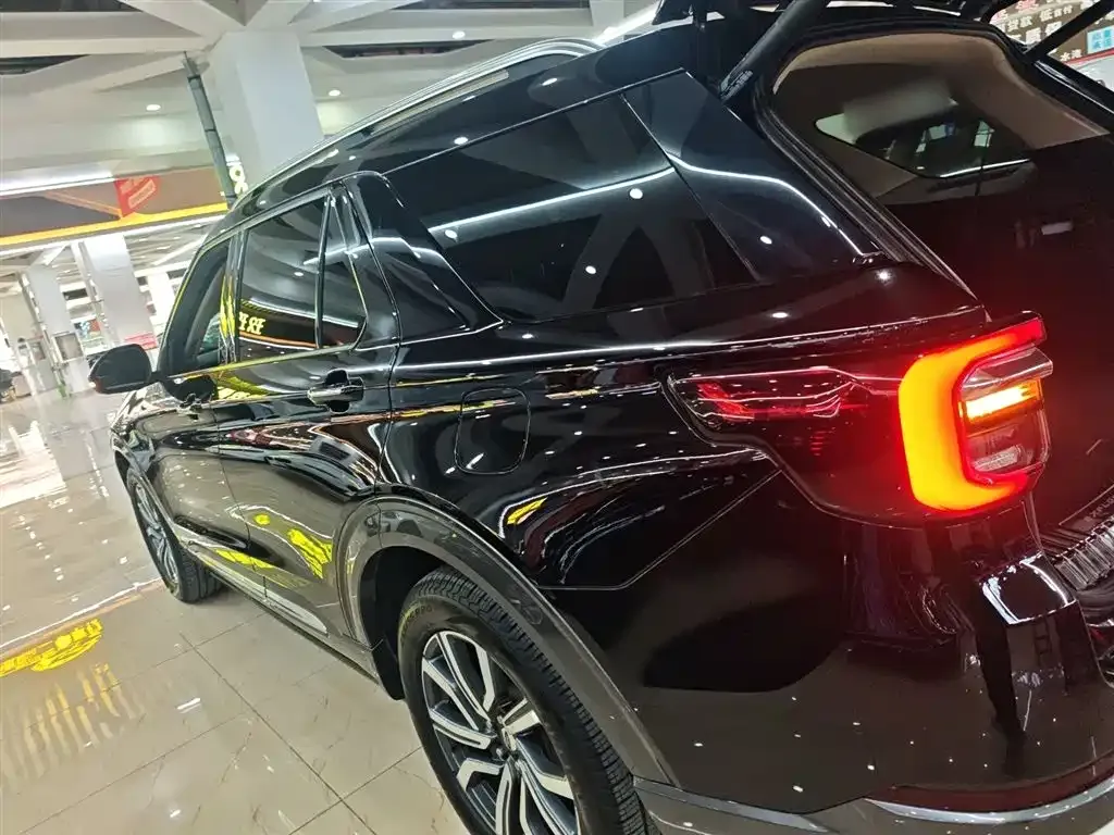Ford Explorer 2023 из CN, фото 7