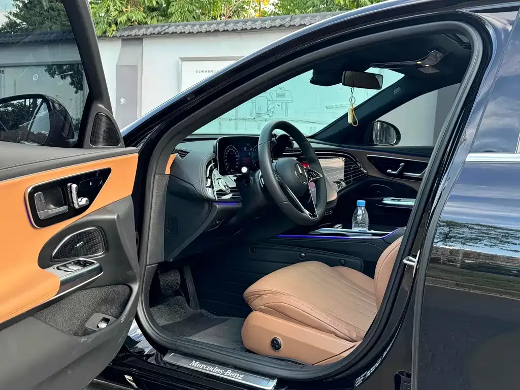 Mercedes-Benz E-Class 2024 из CN, фото 3