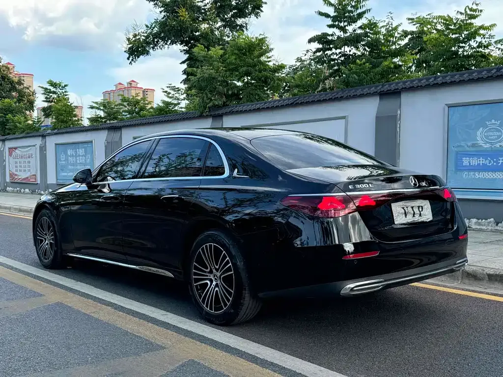Mercedes-Benz E-Class 2024 из CN, фото 9