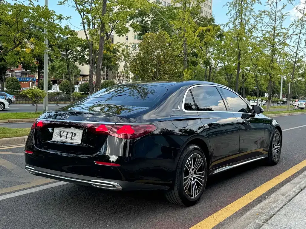 Mercedes-Benz E-Class 2024 из CN, фото 7