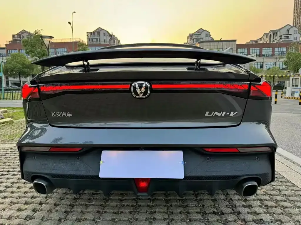Changan UNI-V 2022 из CN, фото 6