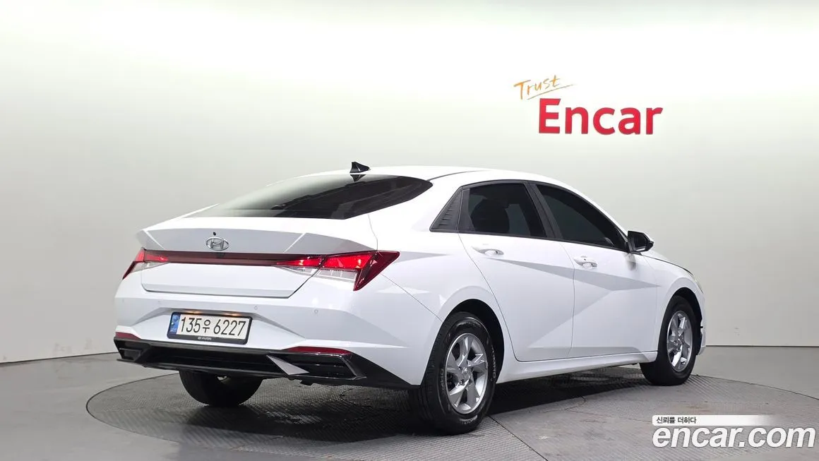 Hyundai AVANTE 2021 из KR, фото 2