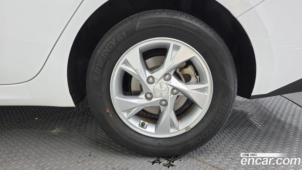 Hyundai AVANTE 2021 из KR, фото 4