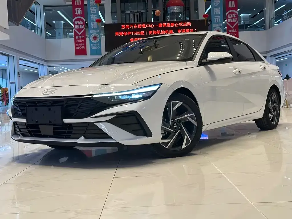 Hyundai Elantra 2024 из CN, фото 1