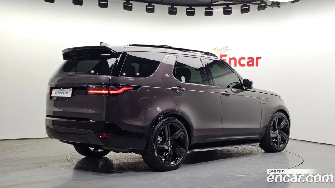 Land Rover Discovery 2025 из KR, фото 3