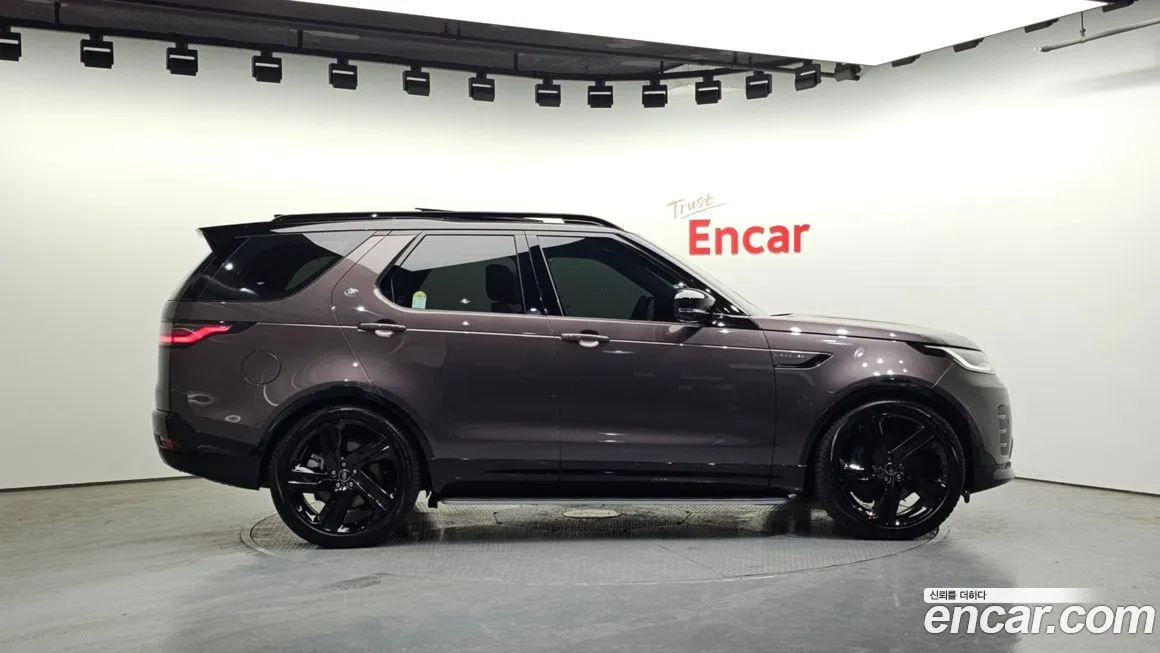 Land Rover Discovery 2025 из KR, фото 10