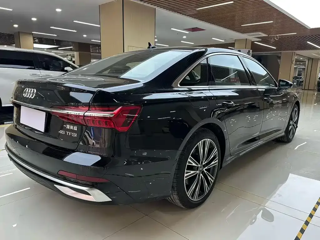Audi A6L 2026 из CN, фото 8