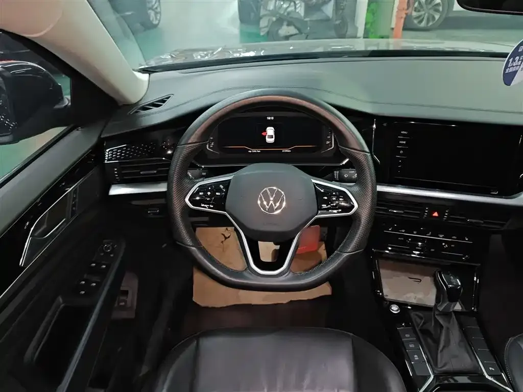 Volkswagen Passat 2023 из CN, фото 10