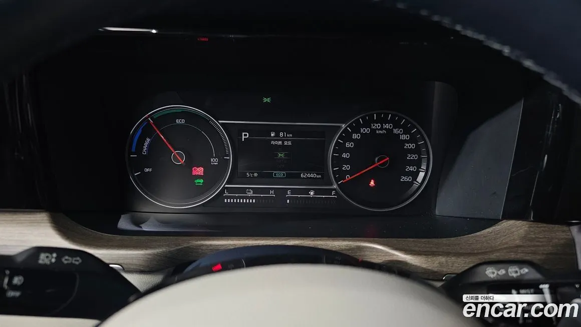 Kia Sorento — фото 4