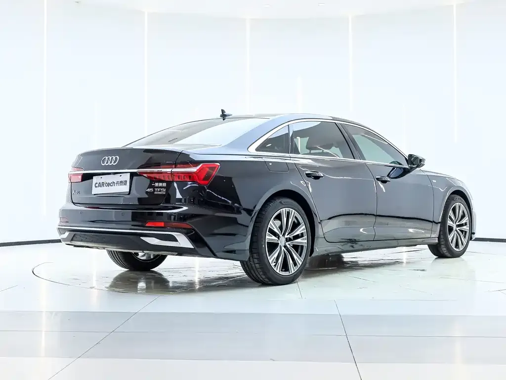 Audi A6L 2023 из CN, фото 6