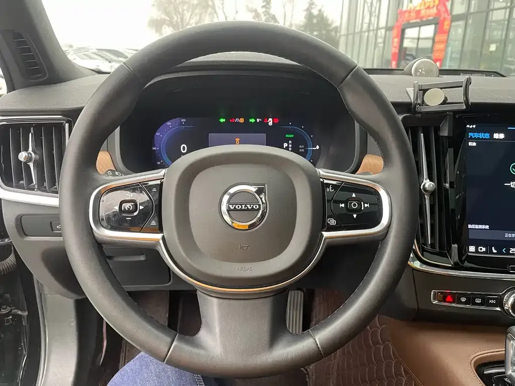 Volvo S90 PHEV 2023 из CN, фото 9