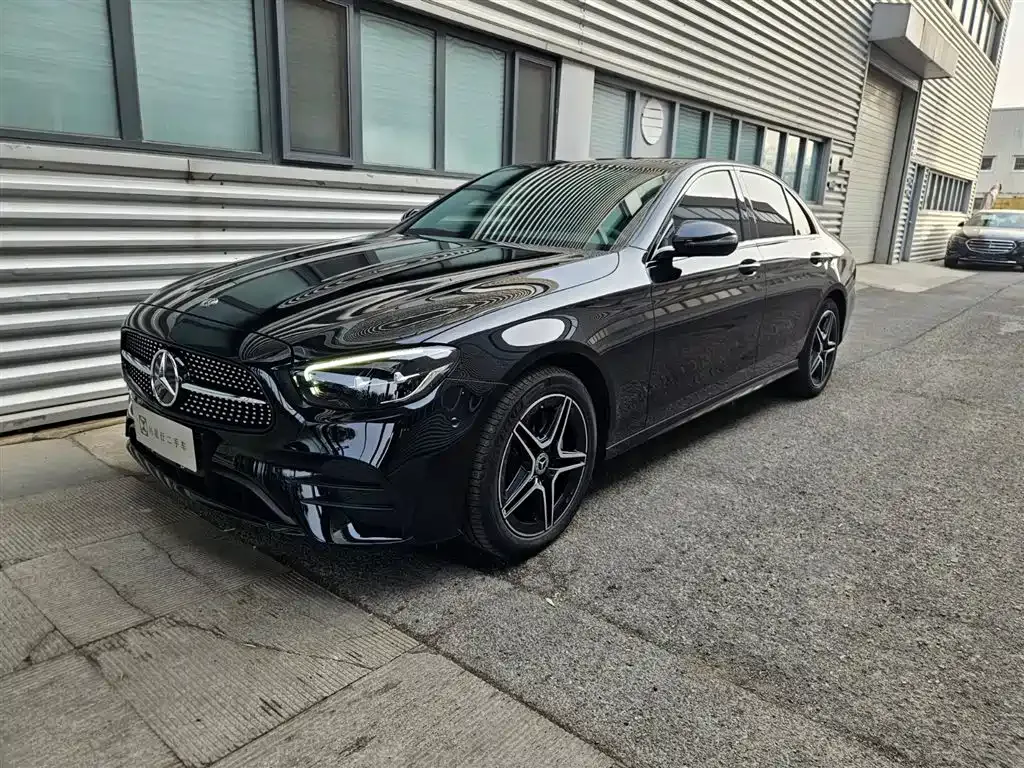Mercedes-Benz E-Class (Import) — фото 1