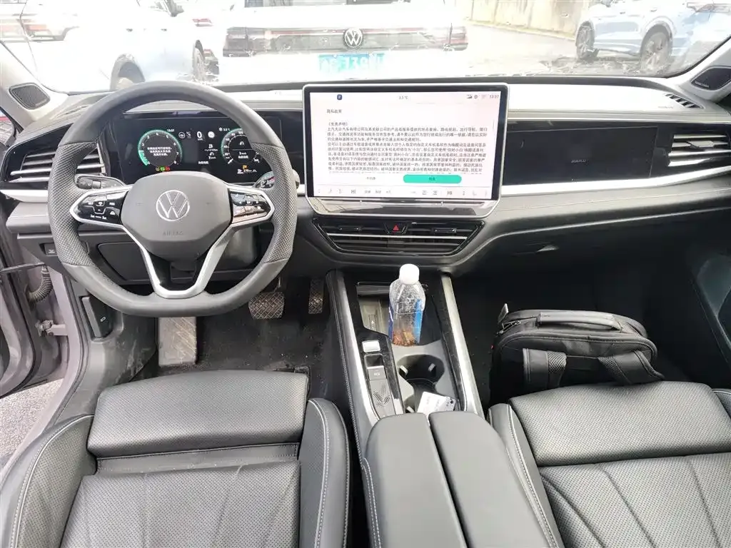 Volkswagen Passat 2024 из CN, фото 8
