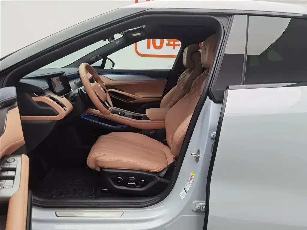 BYD L EV 2025 из CN, фото 4