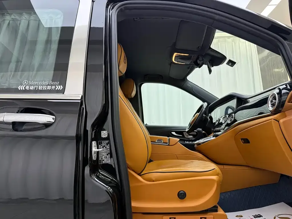 Mercedes-Benz Vito 2023 из CN, фото 8