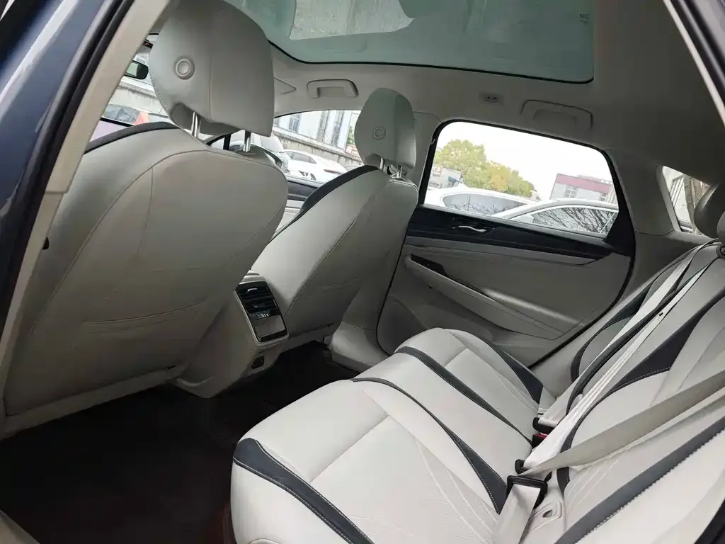 Volkswagen ID.7 VIZZION 2023 из CN, фото 2