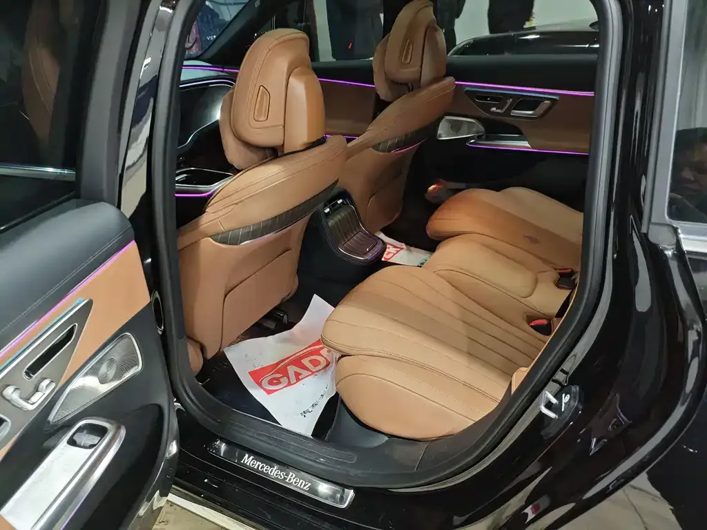 Mercedes-Benz E-Class 2025 из CN, фото 2