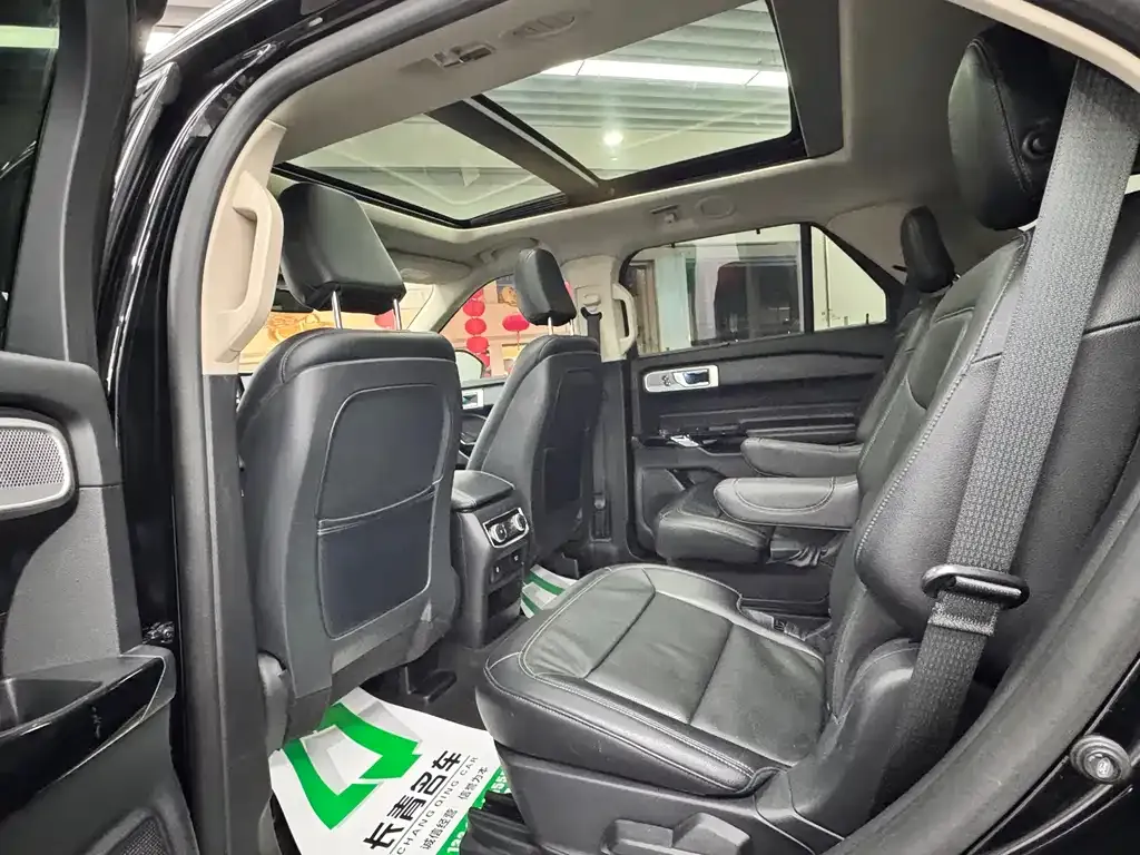 Ford Explorer 2021 из CN, фото 8