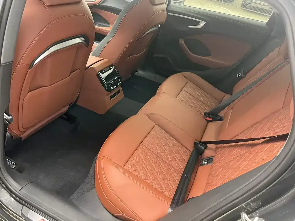 Audi A5L 2025 из CN, фото 9