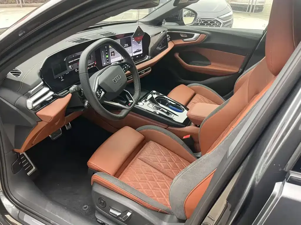 Audi A5L 2025 из CN, фото 4