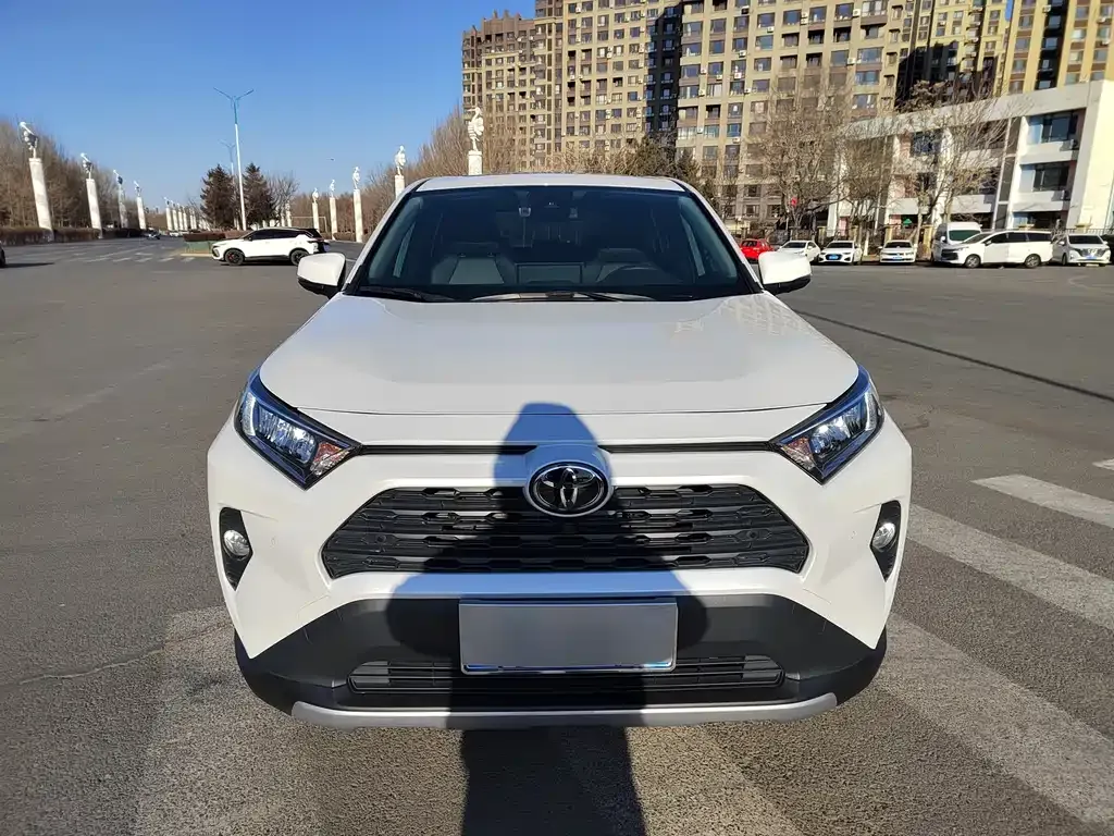 Toyota RAV4 2022 из CN, фото 5