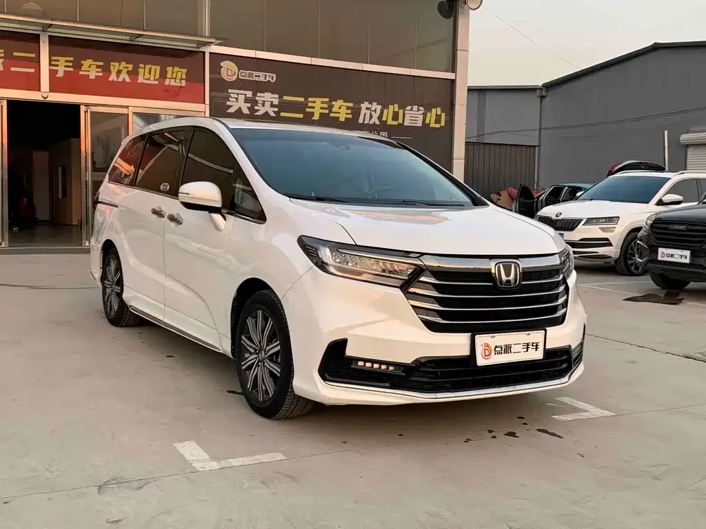 Honda Odyssey 2023 из CN, фото 3