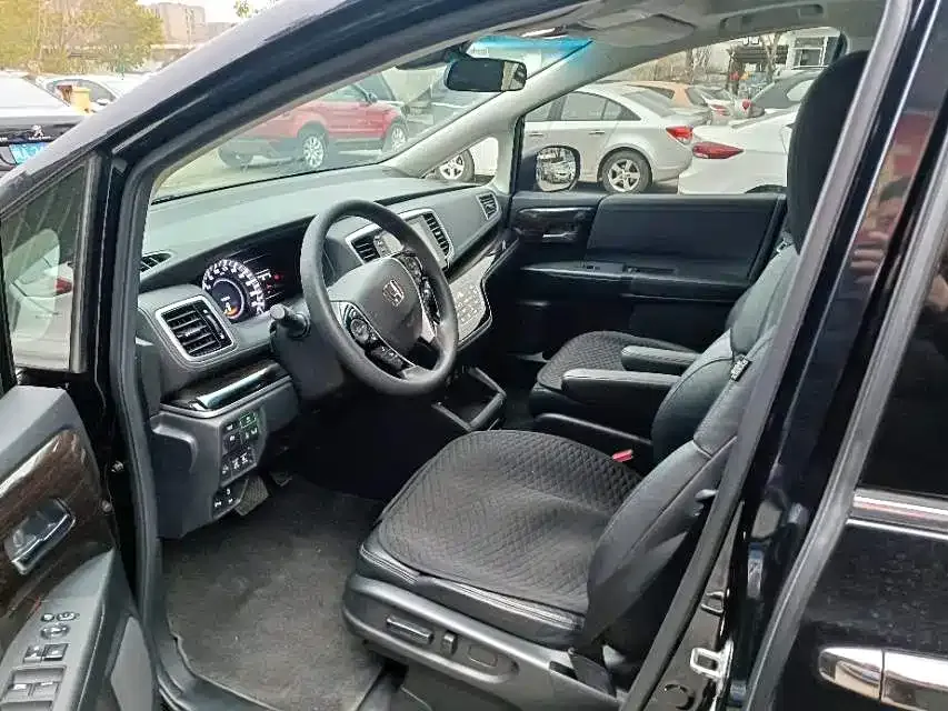 Honda Odyssey 2021 из CN, фото 8