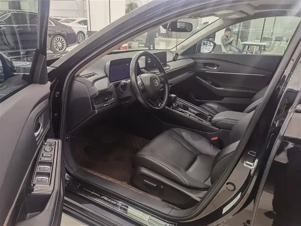 Honda Accord 2023 из CN, фото 10