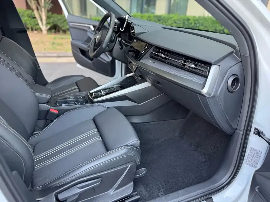 Audi A3 2022 из CN, фото 6