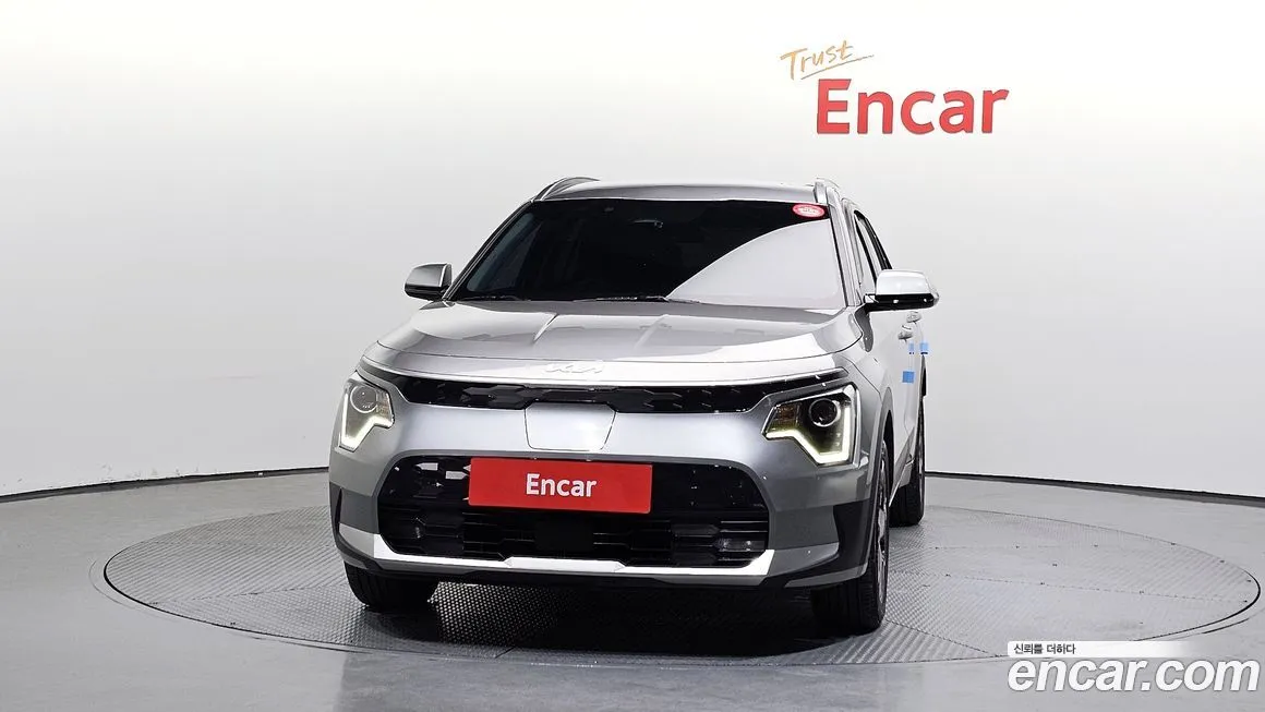 Kia Niro 2023 из KR, фото 2