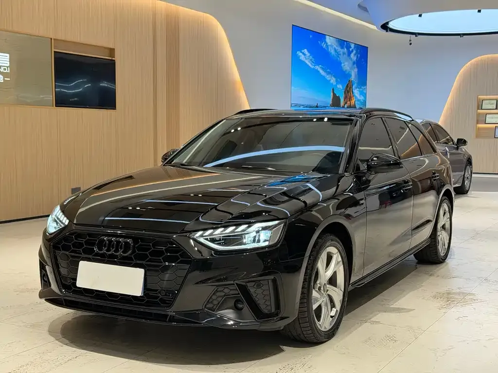 Audi A4 (Import) 2022 из CN, фото 1