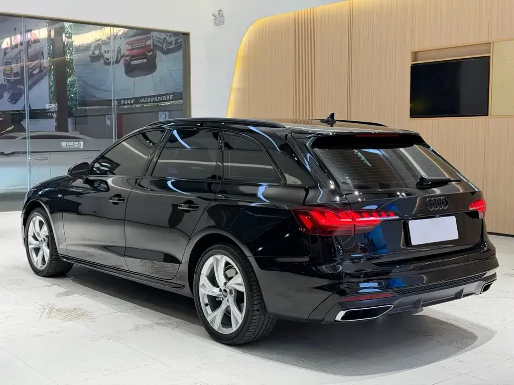 Audi A4 (Import) 2022 из CN, фото 2
