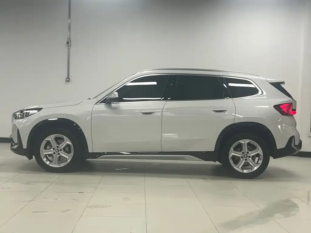BMW X1 2024 из CN, фото 4