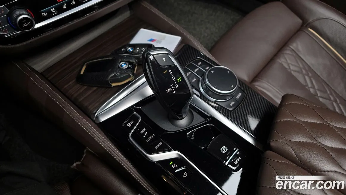 BMW 5-Series 2021 из KR, фото 10