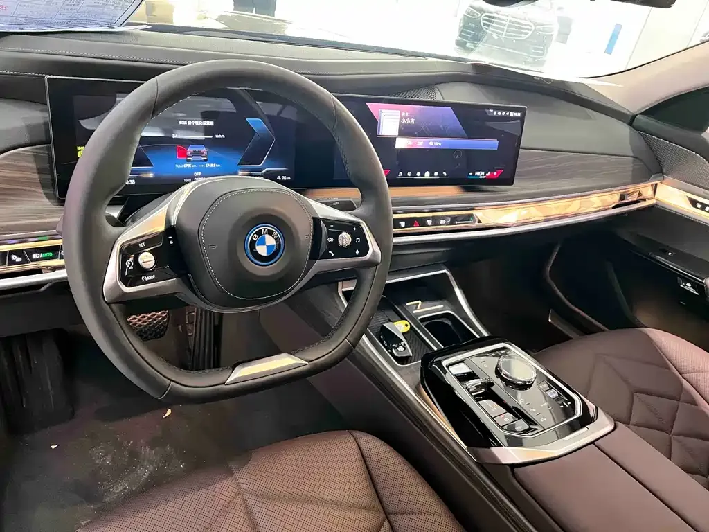 BMW i7 2024 из CN, фото 5