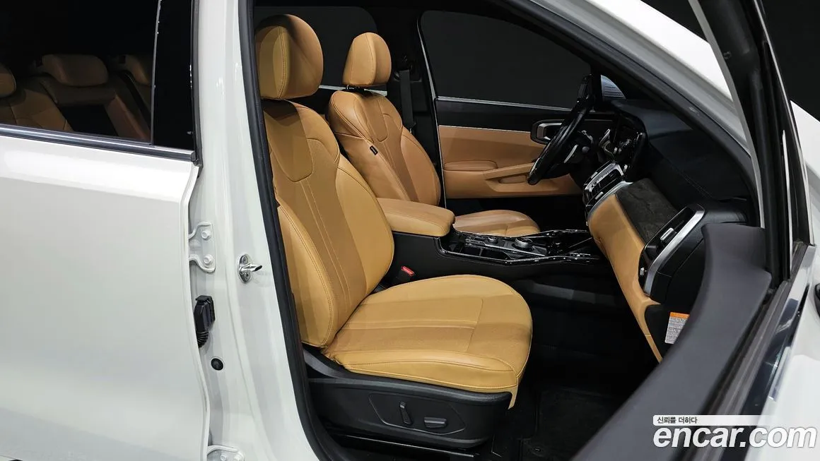 Kia Sorento — фото 10