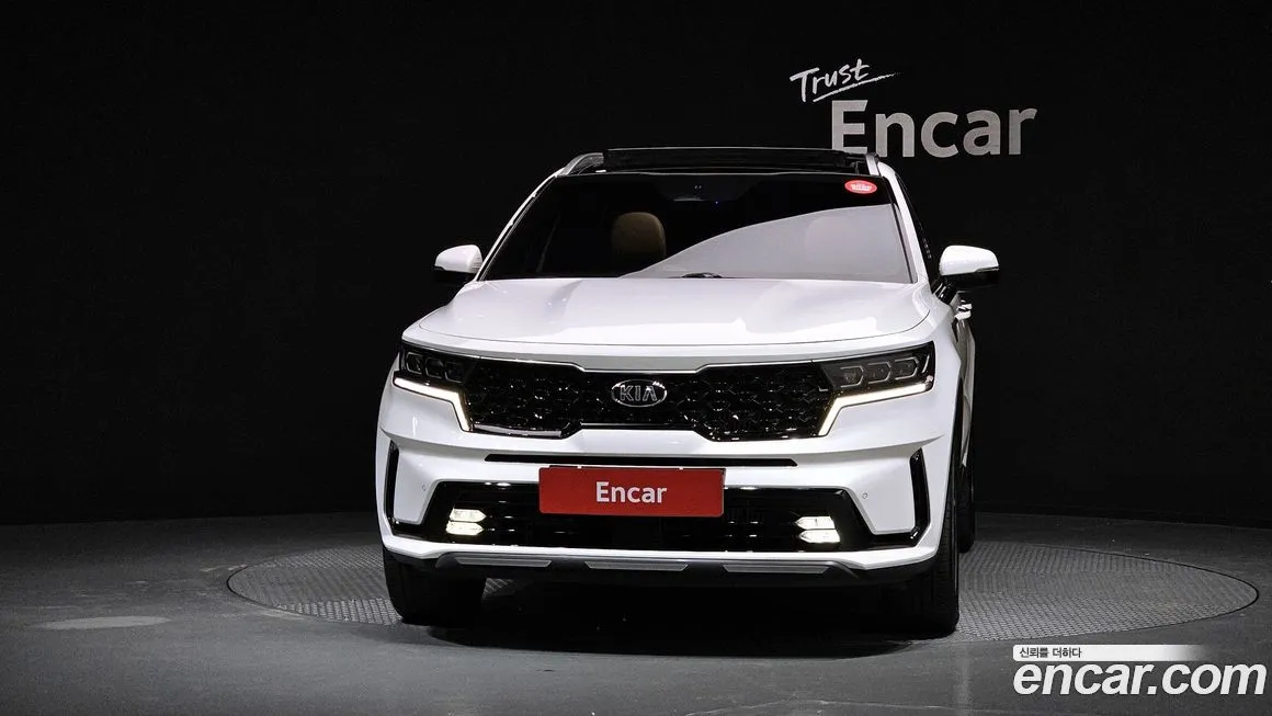 Kia Sorento — фото 5