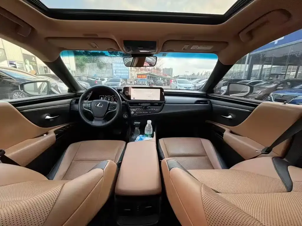 Lexus ES 2022 из CN, фото 5