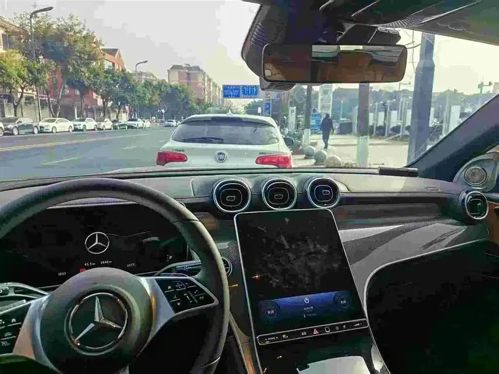 Mercedes-Benz GLC 2025 из CN, фото 3