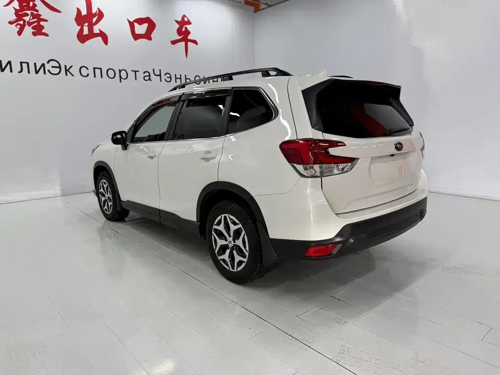 Subaru Forester 2022 из CN, фото 4
