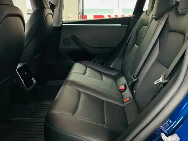 Tesla Model 3 2024 из CN, фото 10