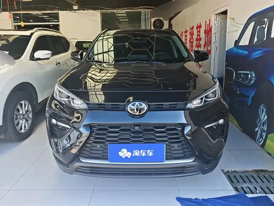 Toyota Wildlander 2023 из CN, фото 4