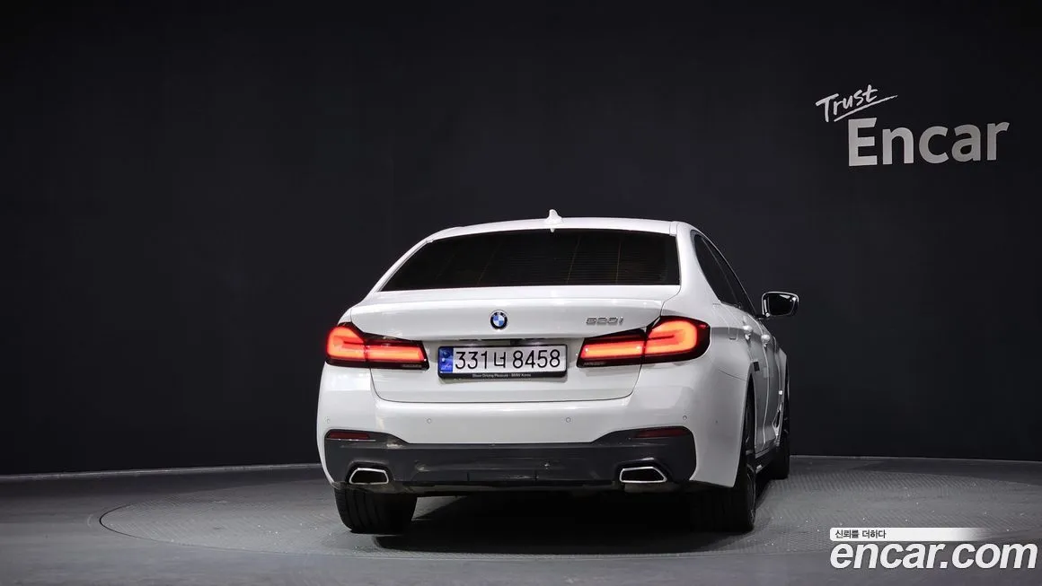 BMW 5-Series 2021 из KR, фото 3