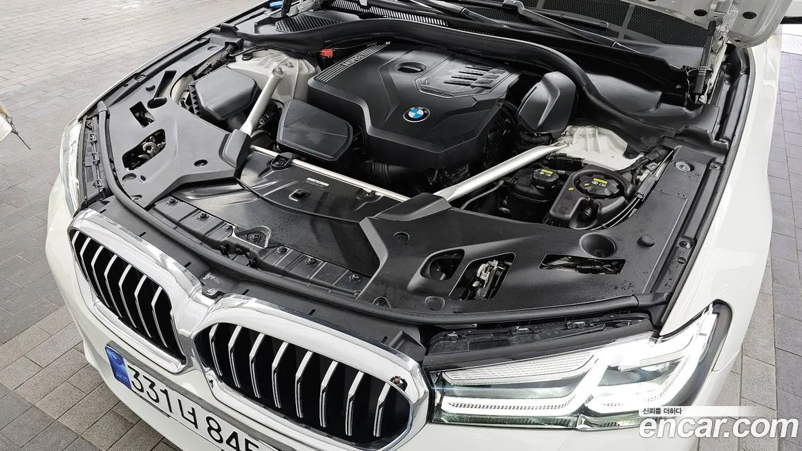 BMW 5-Series 2021 из KR, фото 4