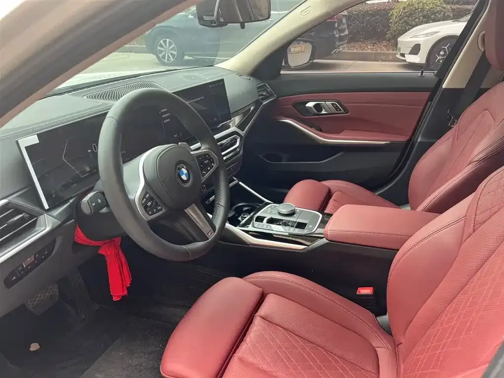 BMW 3 Series 2023 из CN, фото 2