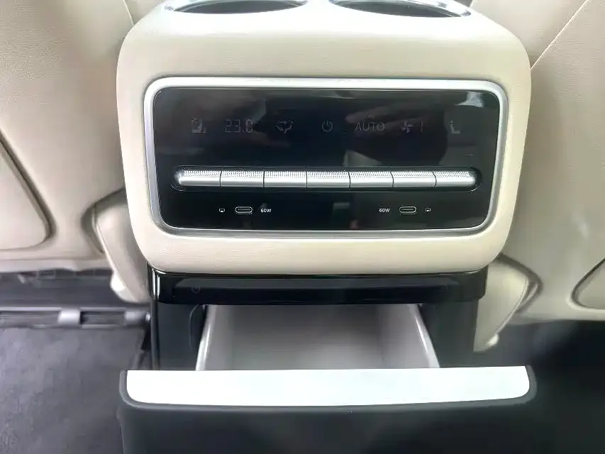 Li Auto L9 2023 из CN, фото 3