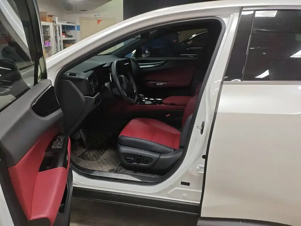 Lexus NX 2025 из CN, фото 7