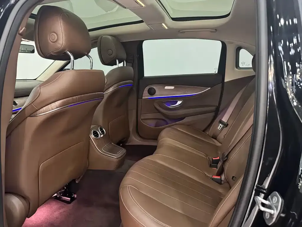 Mercedes-Benz E-Class 2022 из CN, фото 3