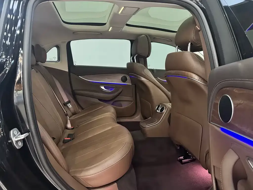 Mercedes-Benz E-Class 2022 из CN, фото 5