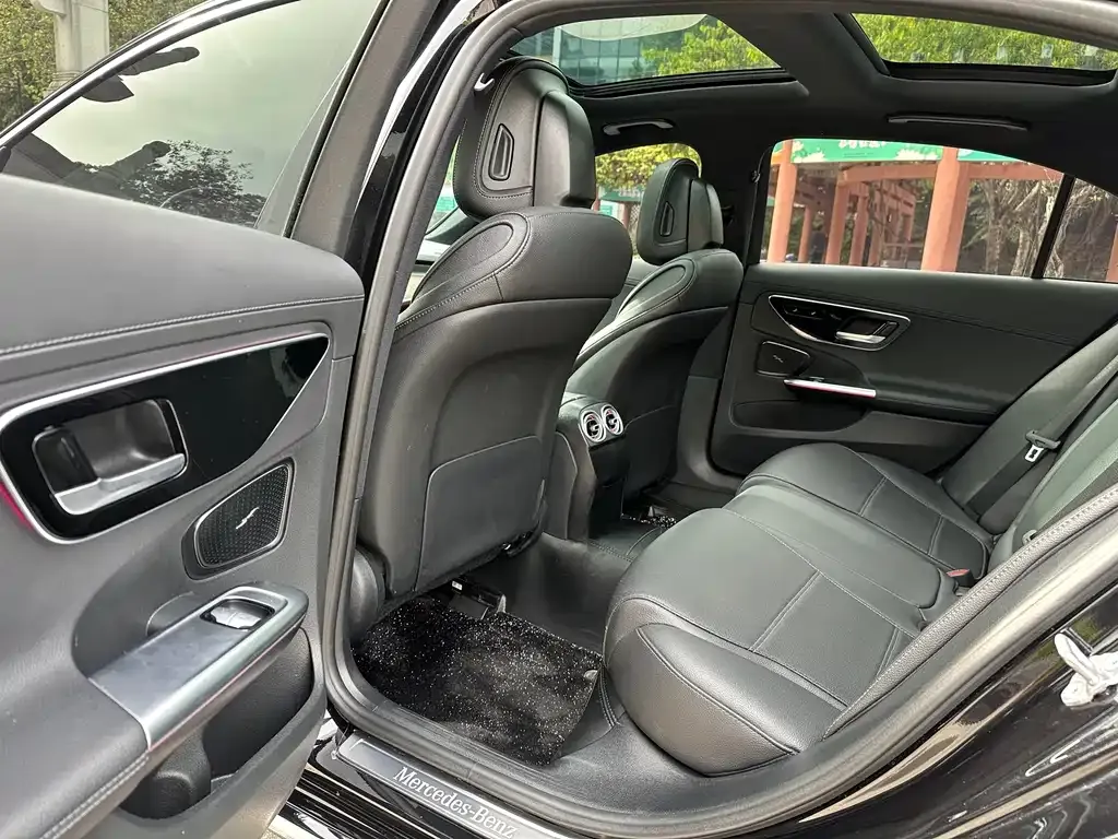 Mercedes-Benz C-Class 2023 из CN, фото 2
